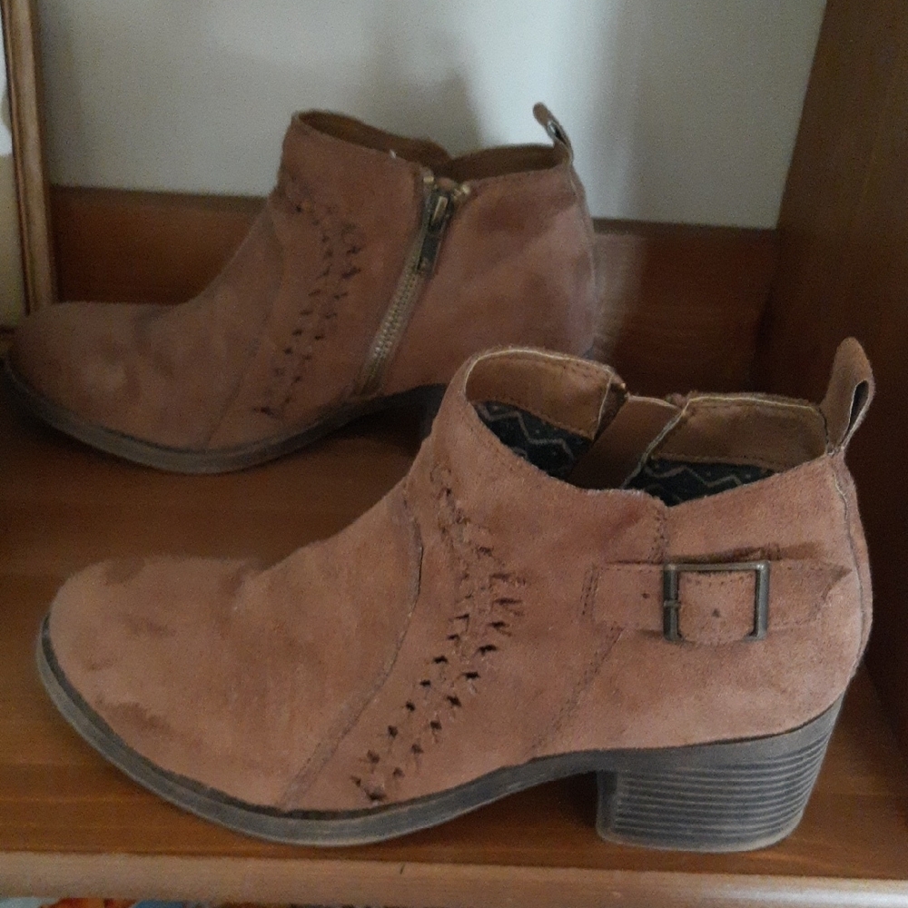 Women's Tan Ankle Boots